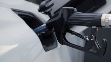 Lo que dicen los mec&aacute;nicos de mezclar gasolina 95 y 98