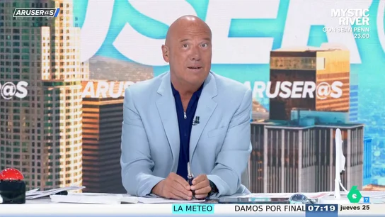 El cabreo de Alfonso Arús con los que lanzan petardos: "Salí gritando que iba a llamar a la Policía" El cabreo de Alfonso Arús con los que lanzan petardos: "Salí gritando que iba a llamar a la Policía"