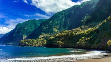Playa de Seixal, en Madeira