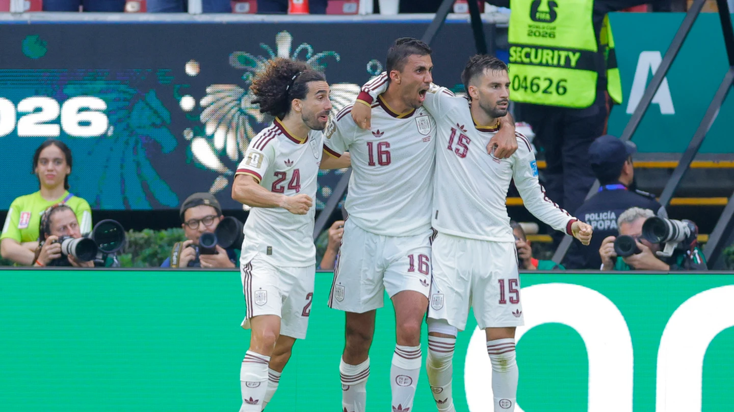 Cucurella, Rodri y Baena Cucurella, Rodri y Baena