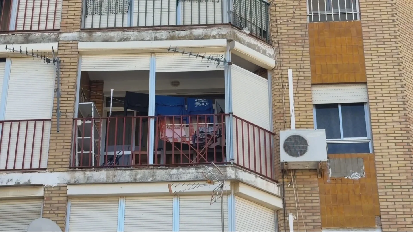 Investigan como asesinato machista la muerte a puñaladas de una mujer en Mairena del Aljarafe, Sevilla. Investigan como asesinato machista la muerte a puñaladas de una mujer en Mairena del Aljarafe, Sevilla.