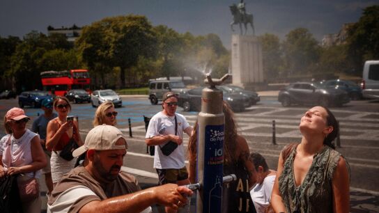 Francia registra 1.000 muertes m&aacute;s de lo habitual a causa de las temperaturas extremas.