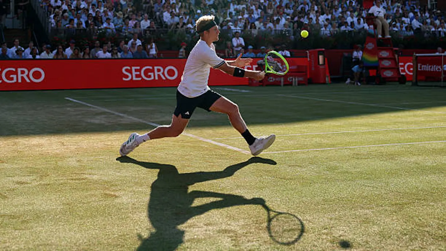 La emotiva dedicatoria de Davidovich a su difunto padre tras ganar su primer título ATP La emotiva dedicatoria de Davidovich a su difunto padre tras ganar su primer título ATP