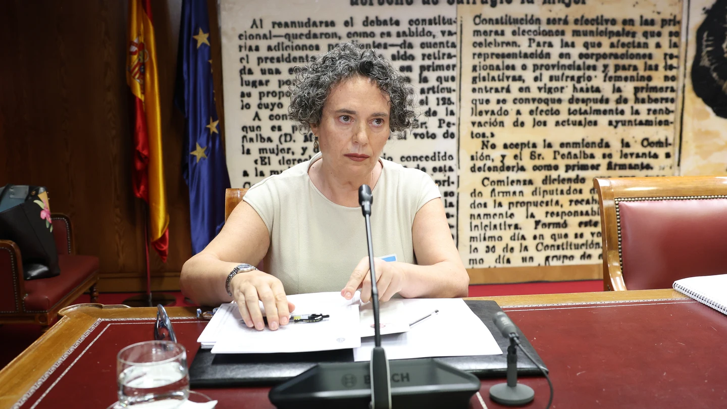 Gertrudis Alcázar, secretaria de José Luis Rodríguez Zapatero, comparece en el Senado Gertrudis Alcázar, secretaria de José Luis Rodríguez Zapatero, comparece en el Senado