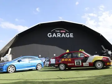 Es lo que no tiene ninguna marca china: el Fan Fest celebrado en Madrid para honrar al Opel Astra y su árbol genealógico Es lo que no tiene ninguna marca china: el Fan Fest celebrado en Madrid para honrar al Opel Astra y su árbol genealógico