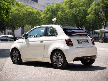 El Fiat 500 H&iacute;brido recibe el toque de distinci&oacute;n que necesitaba: la versi&oacute;n m&aacute;s refinada ya est&aacute; disponible y por menos de 20.000 euros