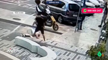 Dos j&oacute;venes apalean a un hombre en Benidorm para robarle y despu&eacute;s le quitan el bolso a una mujer brit&aacute;nica