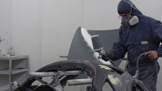 Puedes cambiar el color de tu coche, pero hay un detalle legal que no debes olvidar