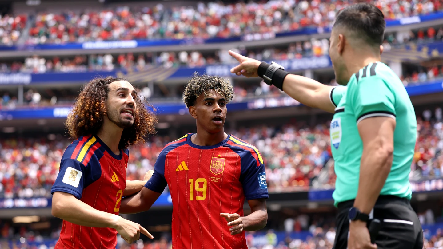 Gol anulado a Cucurella Gol anulado a Cucurella