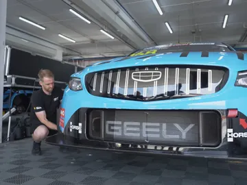 Box del equipo Geely Cyan Racing Box del equipo Geely Cyan Racing