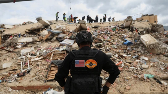 Venezuela sigue removiendo escombros tras 10 días del doble terremoto. Venezuela sigue removiendo escombros tras 10 días del doble terremoto.