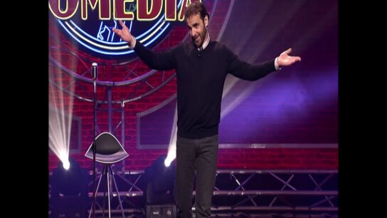 El mon&oacute;logo de Luis Merlo sobre c&oacute;mo los espa&ntilde;oles sobreviven hablando ingl&eacute;s: "Con cuatro palabras hablas de cualquier tema"