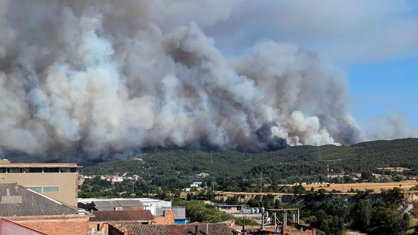 El incendio forestal declarado en la comarca de l'Anoia (Barcelona). El incendio forestal declarado en la comarca de l'Anoia (Barcelona).