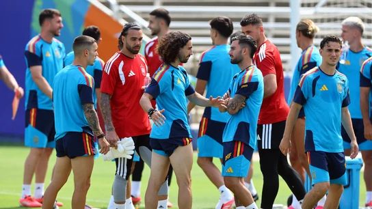 Los jugadores de la selección española entrenan en Dallas antes de su partido contra Portugal Los jugadores de la selección española entrenan en Dallas antes de su partido contra Portugal