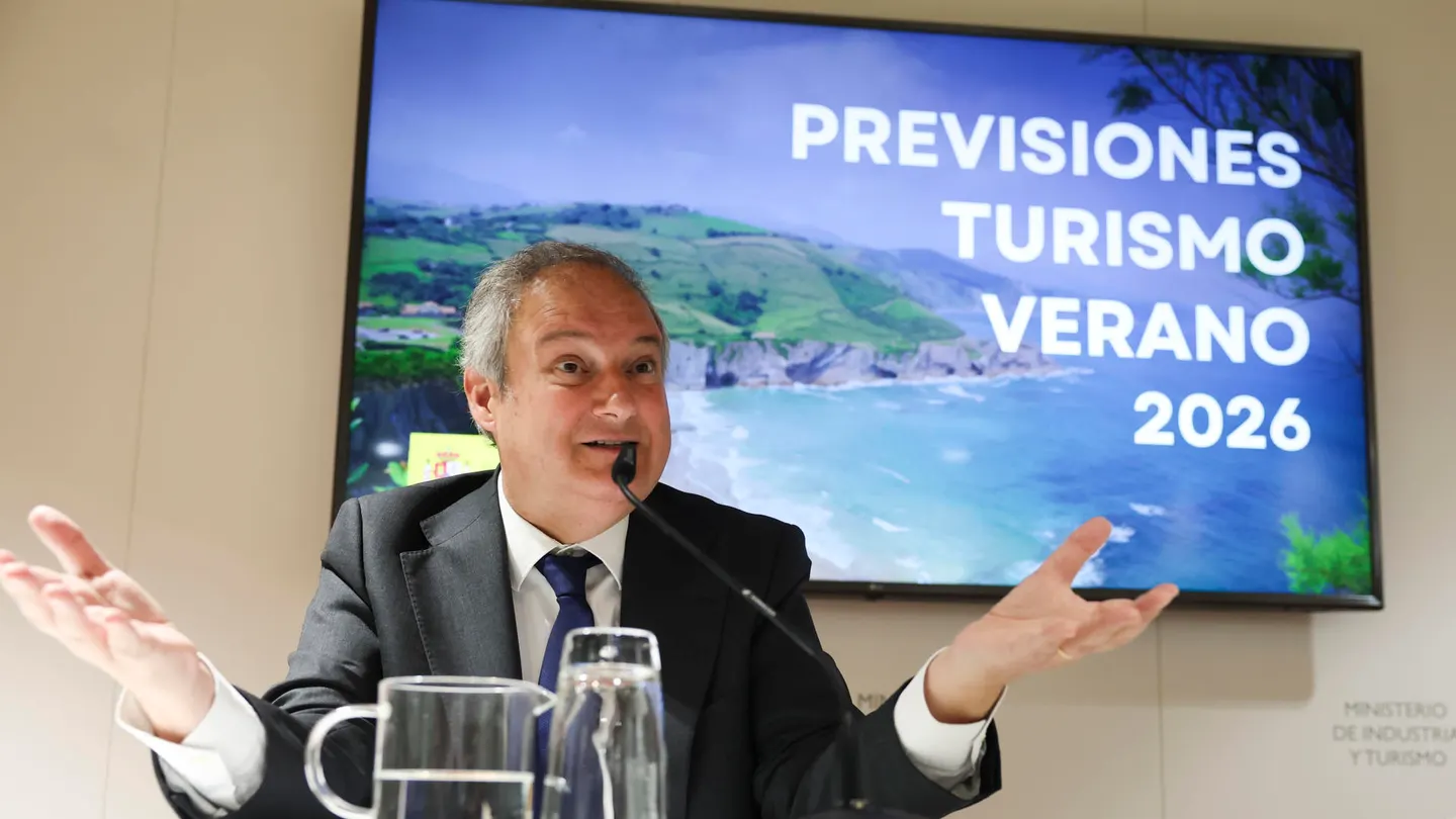 El ministro de Industria y Turismo, Jordi Hereu, en rueda de prensa El ministro de Industria y Turismo, Jordi Hereu, en rueda de prensa