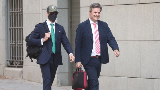 El comandante de la Guardia Civil Rub&eacute;n Villalba, a su llegada a la Audiencia Nacional, a 7 de julio de 2026, en Madrid (Espa&ntilde;a). 