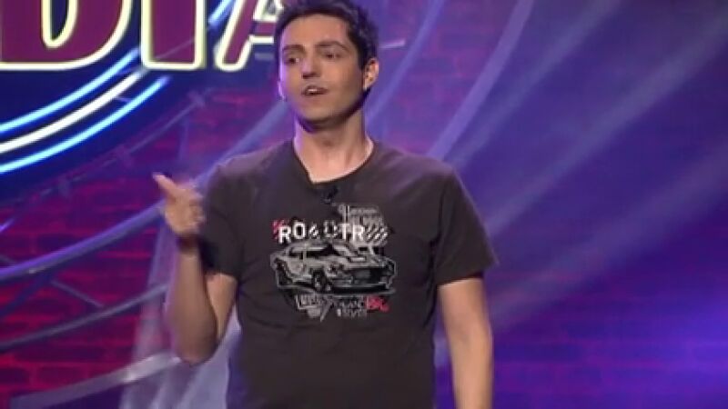 El mon&oacute;logo de David Guapo sobre su infancia y la obsesi&oacute;n de su padre con los elfos: "Al camarero lo llama '&Eacute;ldelbar'"