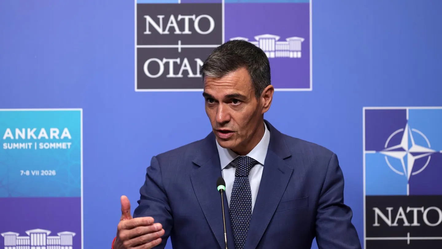 El presidente del Gobierno español, Pedro Sánchez, habla durante una rueda de prensa en la cumbre de la OTAN de 2026 en Ankara, Turquía. El presidente del Gobierno español, Pedro Sánchez, habla durante una rueda de prensa en la cumbre de la OTAN de 2026 en Ankara, Turquía.