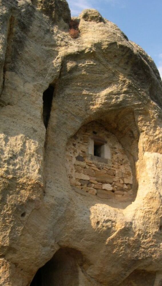 Iglesia Rupestre de Arroyuelos