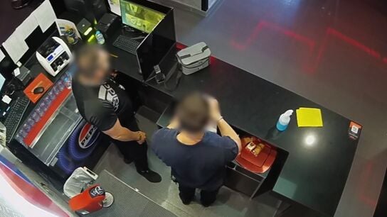 Robo en un sal&oacute;n de juegos de Pinos Puente (Granada).