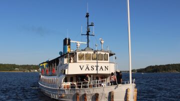 Barco hacia Vaxholm, Estocolmo