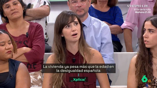 Las lágrimas de María González, activista: "Esta semana me he comido desahucios de personas de 50 años que se han quedado en la calle" Las lágrimas de María González, activista: "Esta semana me he comido desahucios de personas de 50 años que se han quedado en la calle"