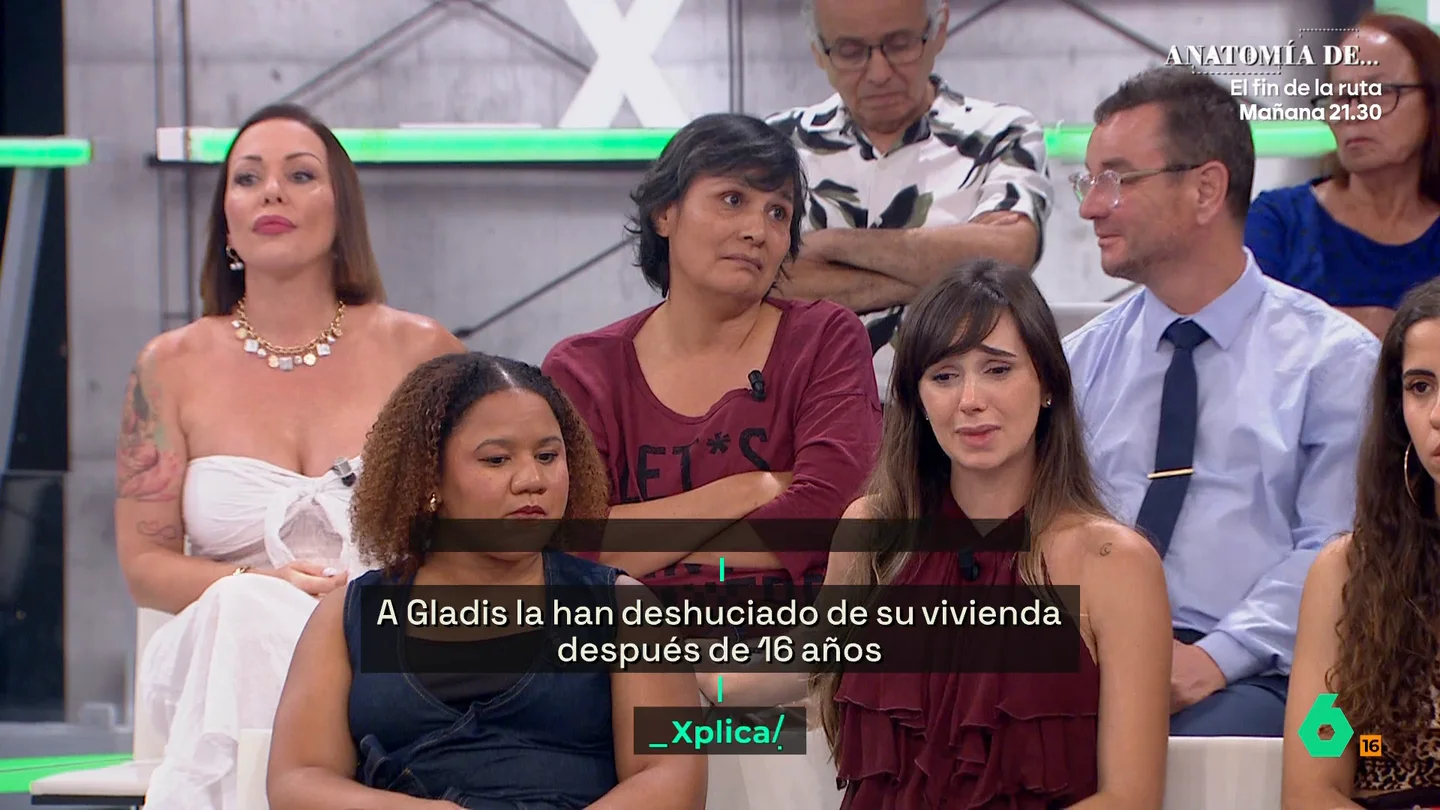 El solidario gesto de María, quien ha acogido en su casa a una familia desahuciada y a sus mascotas: "Estoy encantada; mi casa es su casa" El solidario gesto de María, quien ha acogido en su casa a una familia desahuciada y a sus mascotas: "Estoy encantada; mi casa es su casa"