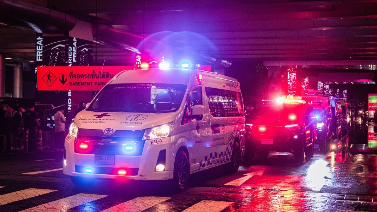 Al menos 27 muertos y ocho heridos graves en un incendio en un bar de Bangkok