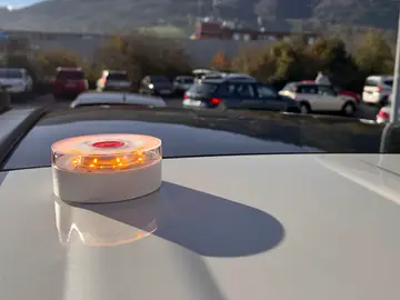 La baliza V-16 es una realidad: récord de activaciones en este mes de junio tras alcanzar las 2.500 diarias La baliza V-16 es una realidad: récord de activaciones en este mes de junio tras alcanzar las 2.500 diarias