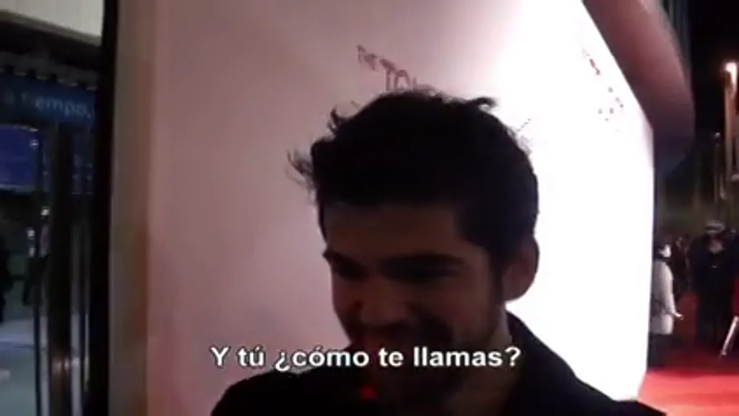 El momentazo del encuentro entre 'la Paqui' y Miguel Ángel Muñoz en Princesas de Barrio: "Me llamo Javier Cámara" El momentazo del encuentro entre 'la Paqui' y Miguel Ángel Muñoz en Princesas de Barrio: "Me llamo Javier Cámara"