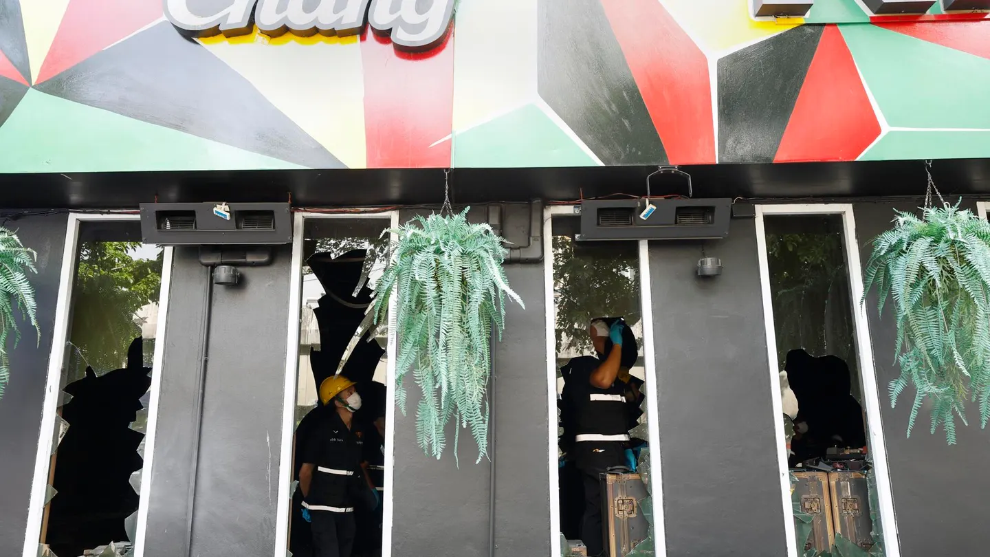 Imagen de la cervecería donde se produjo un incendio en Bangkok Imagen de la cervecería donde se produjo un incendio en Bangkok