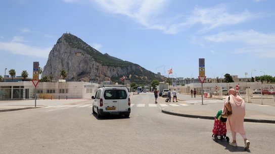 Vista de Gibraltar antes de que la Verja sea retirada Vista de Gibraltar antes de que la Verja sea retirada