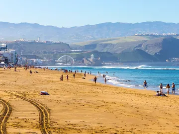 Playa de Las Canteras, en Las Palmas de Gran Canaria Playa de Las Canteras, en Las Palmas de Gran Canaria