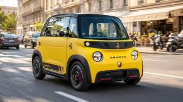 Abarth prepara el coche del escorpión más lento de su historia: se podrá conducir desde los 15 años Abarth prepara el coche del escorpión más lento de su historia: se podrá conducir desde los 15 años