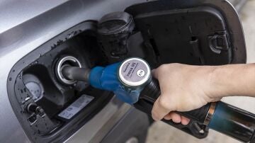 BMW, Toyota, Bosch y Repsol prueban en Espa&ntilde;a la gasolina 100% renovable en coches de combusti&oacute;n