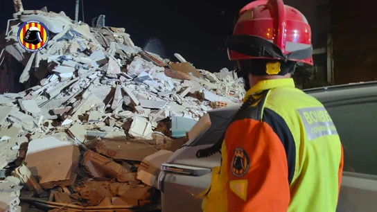 Se derrumba un edificio de tres plantas en Benetusser (Valencia) sin causar heridos Se derrumba un edificio de tres plantas en Benetusser (Valencia) sin causar heridos