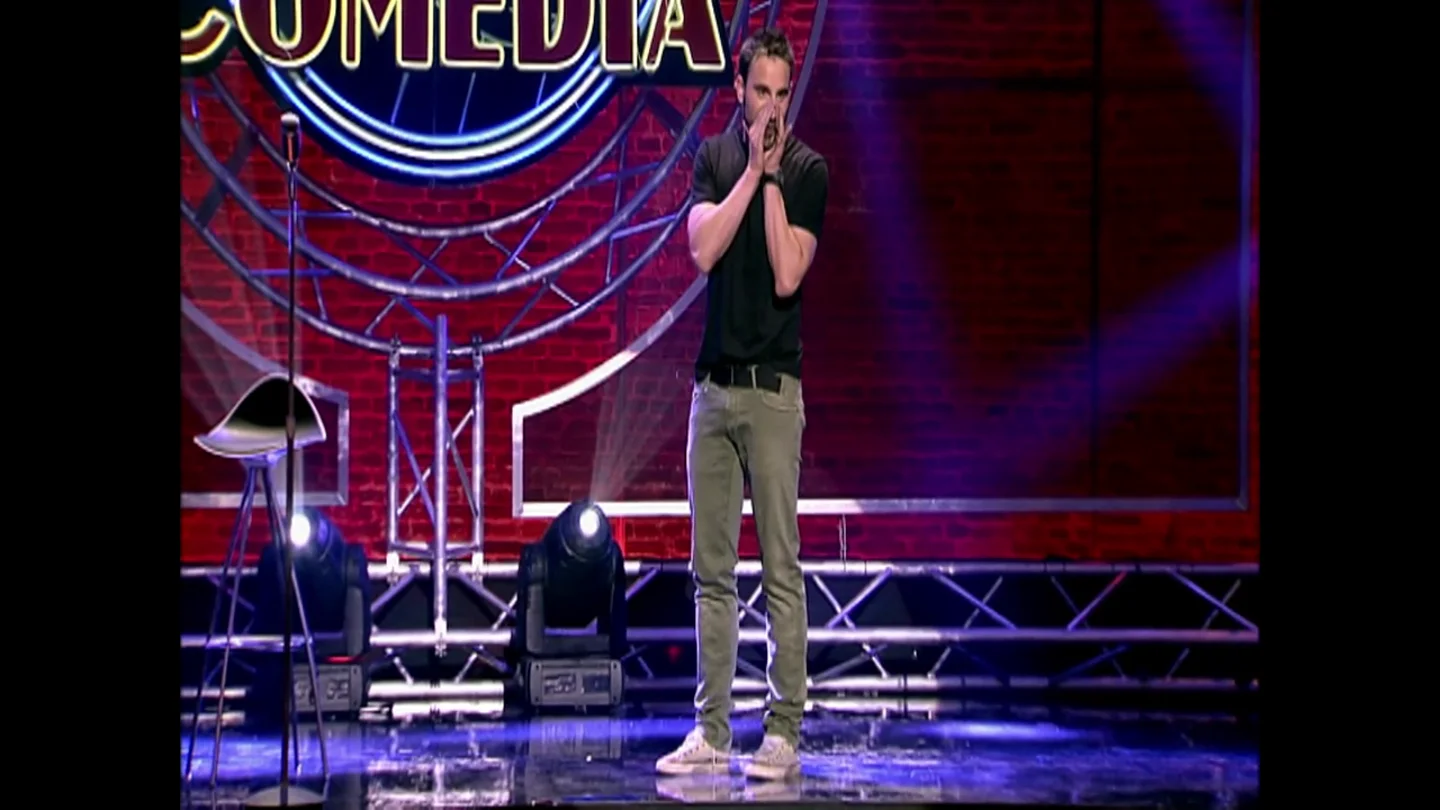 Cuando la psicóloga de Dani Rovira le dio un consejo y acabó contándolo en 'El Club de la Comedia' Cuando la psicóloga de Dani Rovira le dio un consejo y acabó contándolo en 'El Club de la Comedia'