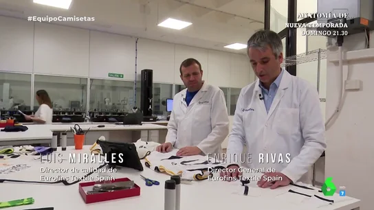 "El precio no está justificado": un laboratorio analiza las diferencias entre una camiseta de fútbol oficial y una falsa "El precio no está justificado": un laboratorio analiza las diferencias entre una camiseta de fútbol oficial y una falsa