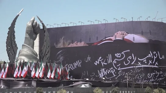 Trump, dispuesto a todo en Irán: desde aumentar los bombardeos hasta una incursión terrestre para que Irán libere Ormuz Trump, dispuesto a todo en Irán: desde aumentar los bombardeos hasta una incursión terrestre para que Irán libere Ormuz