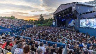 Imagen del escenario principal de las Noches del Bot&aacute;nico