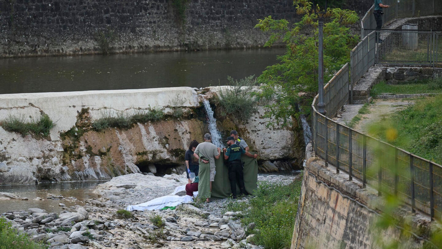 Una madre y sus dos hijos menores mueren ahogados en la presa navarra de Roncal
