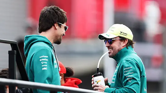 Fernando Alonso y Aston Martin, ansiosos por la llegada de mejoras: "Contamos los días" Fernando Alonso y Aston Martin, ansiosos por la llegada de mejoras: "Contamos los días"