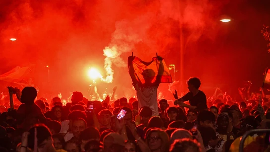 Aficionados de la selección española durante la final del Mundial de fútbol 2026, en el barrio de Rocafonda, a 19 de julio de 2026, en Mataró, Barcelona Aficionados de la selección española durante la final del Mundial de fútbol 2026, en el barrio de Rocafonda, a 19 de julio de 2026, en Mataró, Barcelona,
