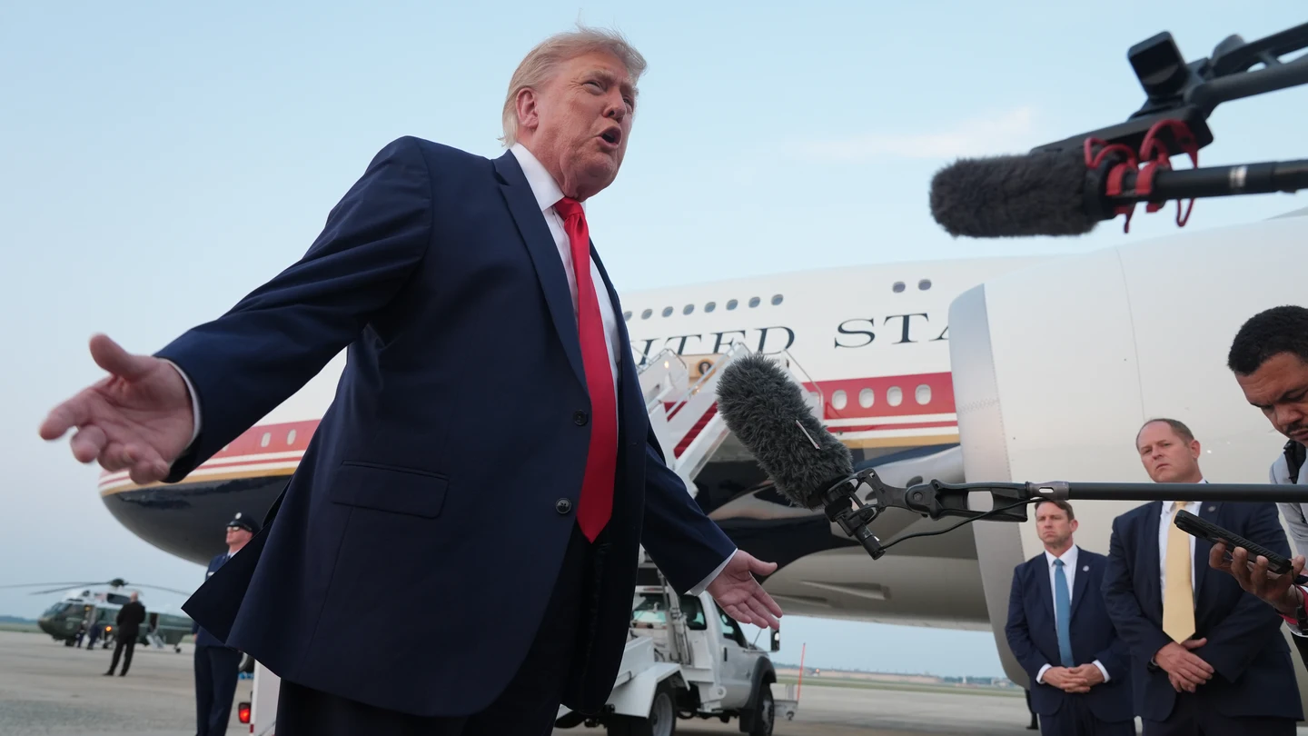 Trump atiende a la prensa tras la final del Mundial Trump atiende a la prensa tras la final del Mundial