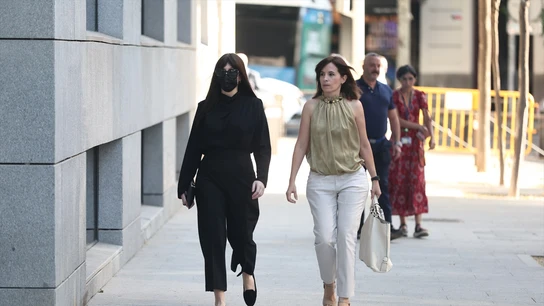 La expareja de José Luis Ábalos, Jessica Rodríguez, a su llegada a la Audiencia Nacional. La expareja de José Luis Ábalos, Jessica Rodríguez, a su llegada a la Audiencia Nacional.
