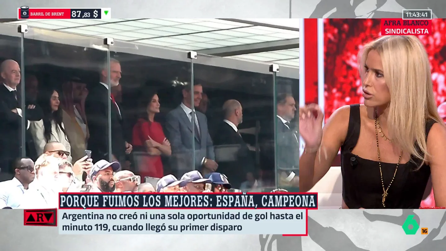 La confesión de Afra Blanco sobre la final del Mundial 2026: "Gocé de ese palco profundamente incómodo para Trump, con Sánchez o con Sheinbaum" La confesión de Afra Blanco sobre la final del Mundial 2026: "Gocé de ese palco profundamente incómodo para Trump, con Sánchez o con Sheinbaum"