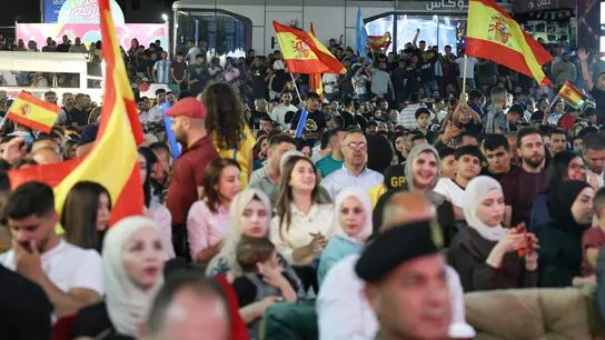 Cientos de personas celebran la victoria española en Ramala Cientos de personas celebran la victoria española en Ramala