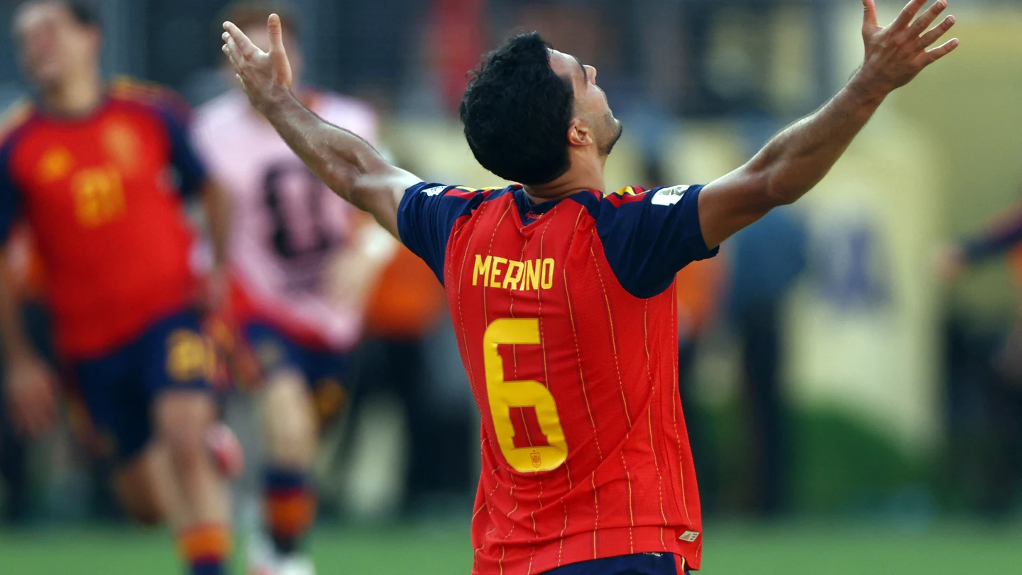 Mikel Merino, celebrando la victoria de España en el Mundial 2026 Mikel Merino, celebrando la victoria de España en el Mundial 2026