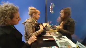 'La Paqui' regatea en un 'compro oro' con sus joyas y las de su familia: "700 euros y tan amigas"