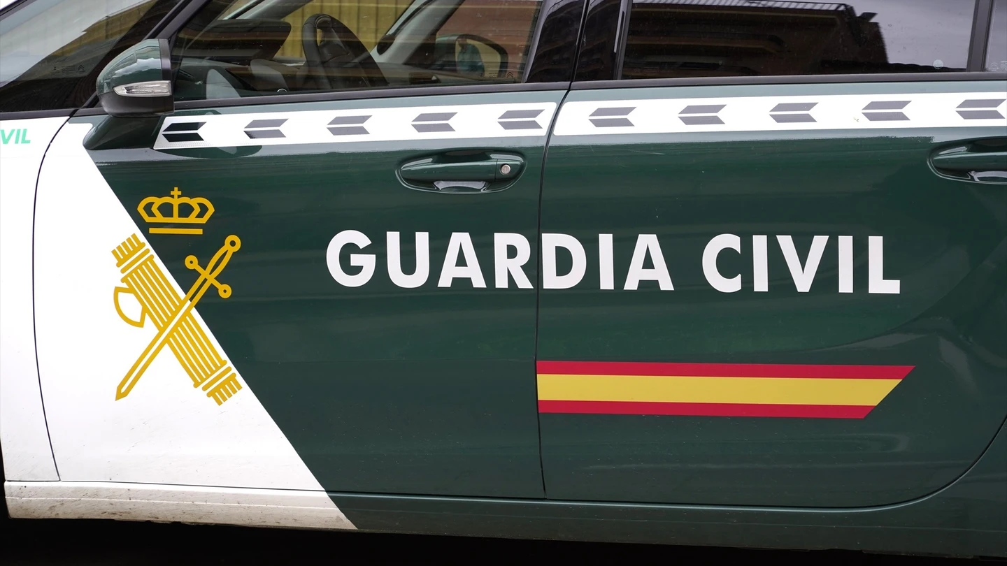 Imagen de archivo de un coche de la Guardia Civil. Imagen de archivo de un coche de la Guardia Civil.
